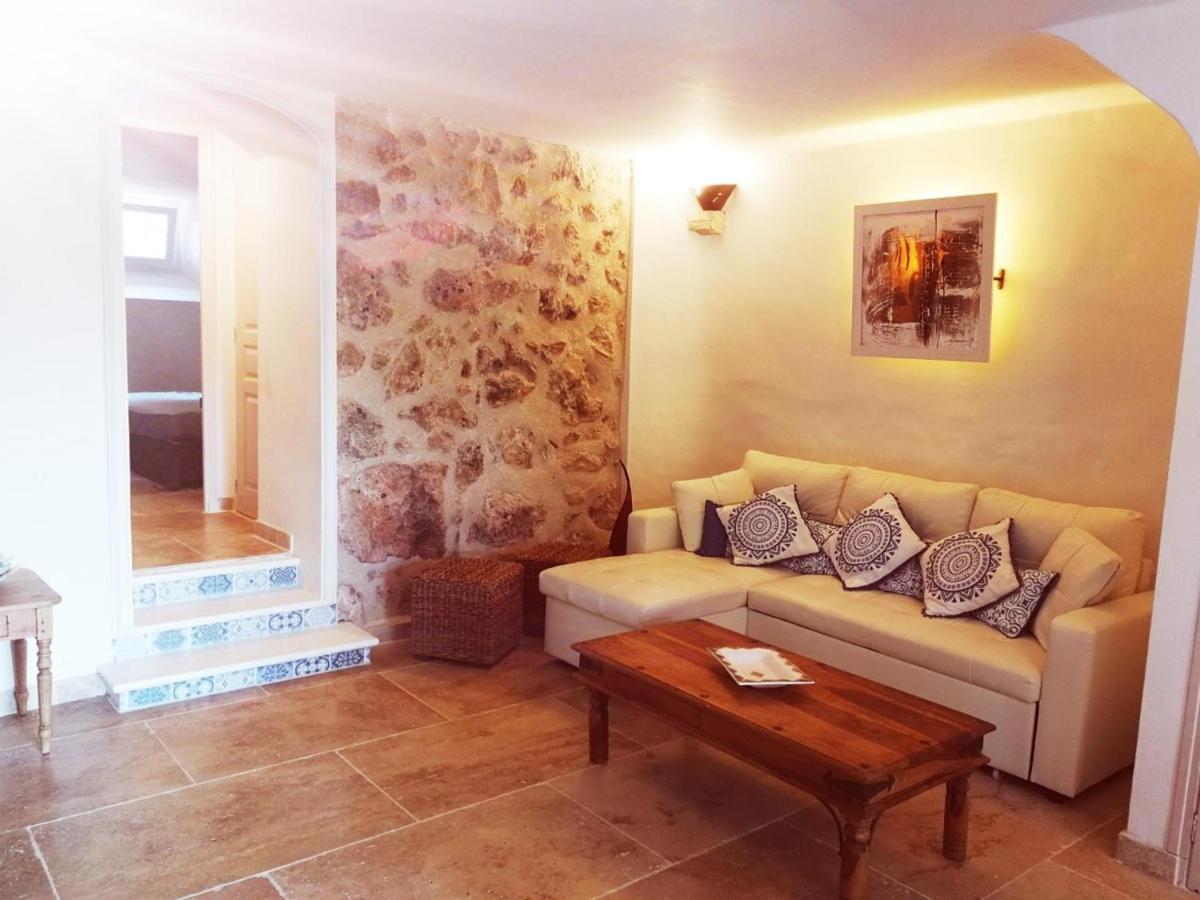 Bastide Provencale Les Muriers D'Engaspaty سيلانس المظهر الخارجي الصورة
